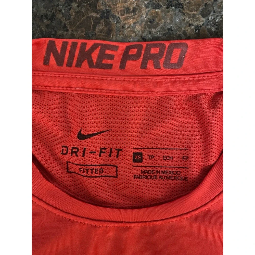 Nike Shirt Youth‎ X-Small Red Short Sleeve Dri-Fit Tee T-Shirt Swoosh Boy's